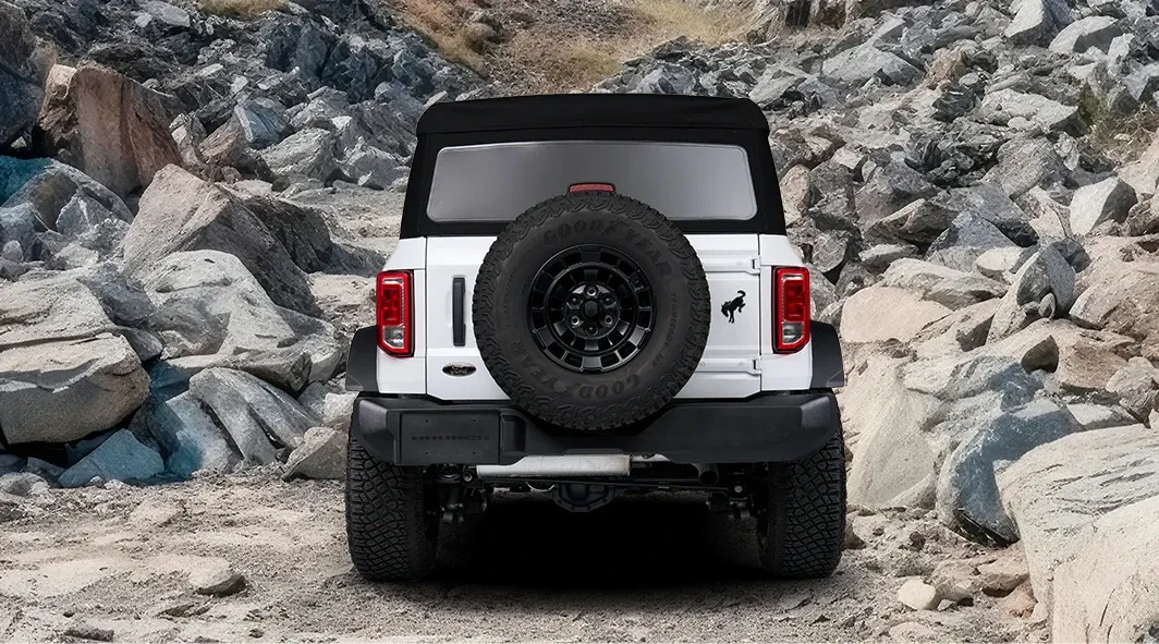 Liftgate of a Bronco with the Matte Black package