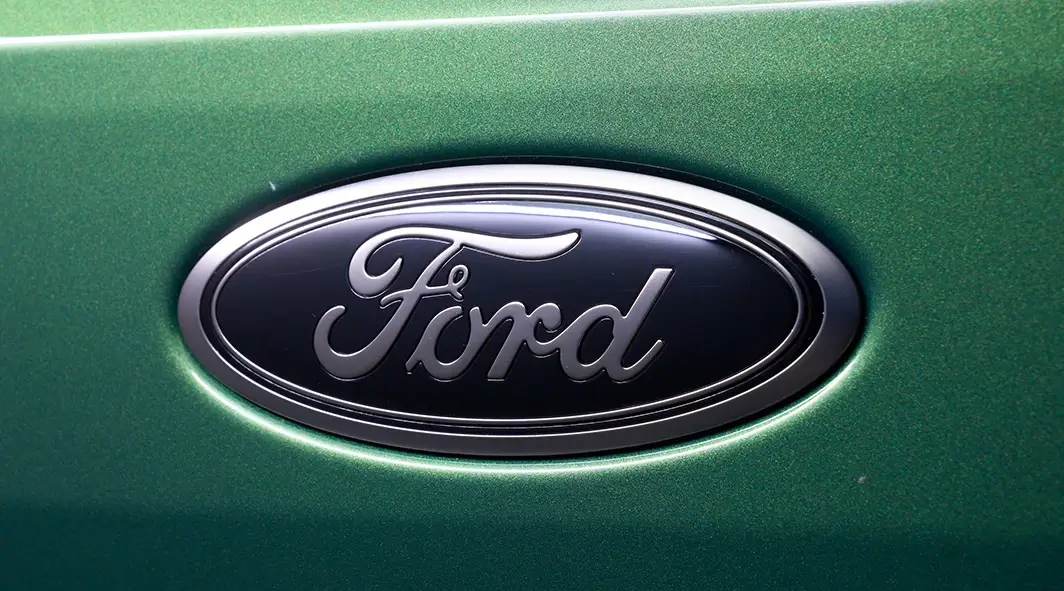 Smoked Ford Oval